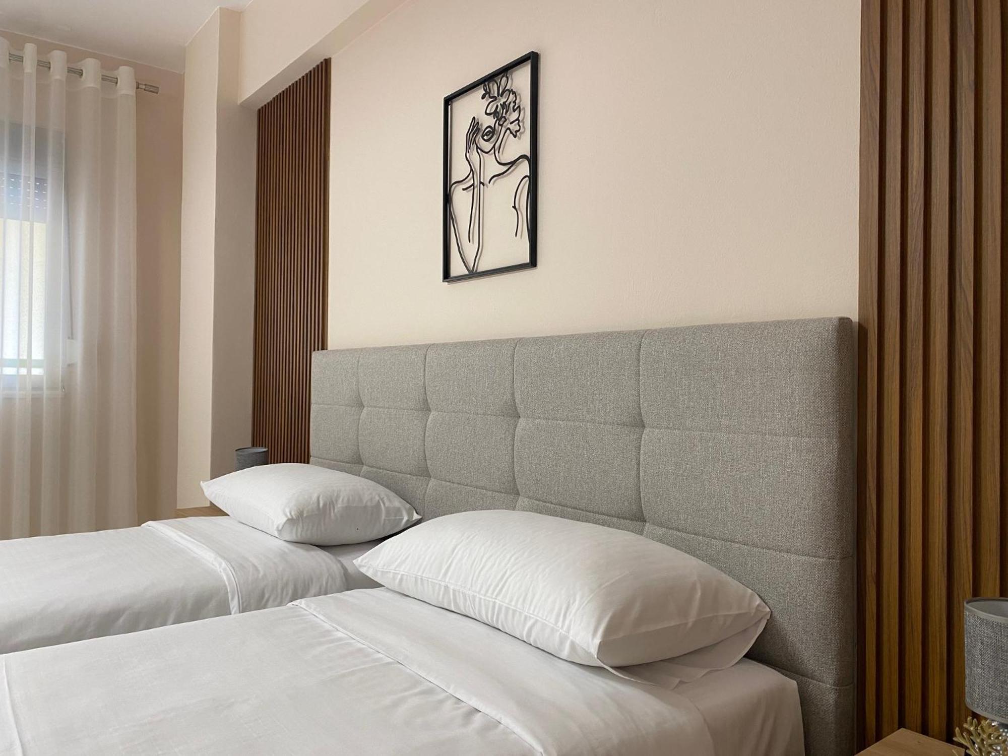 Central Cozy Apartment Tirana Exterior foto
