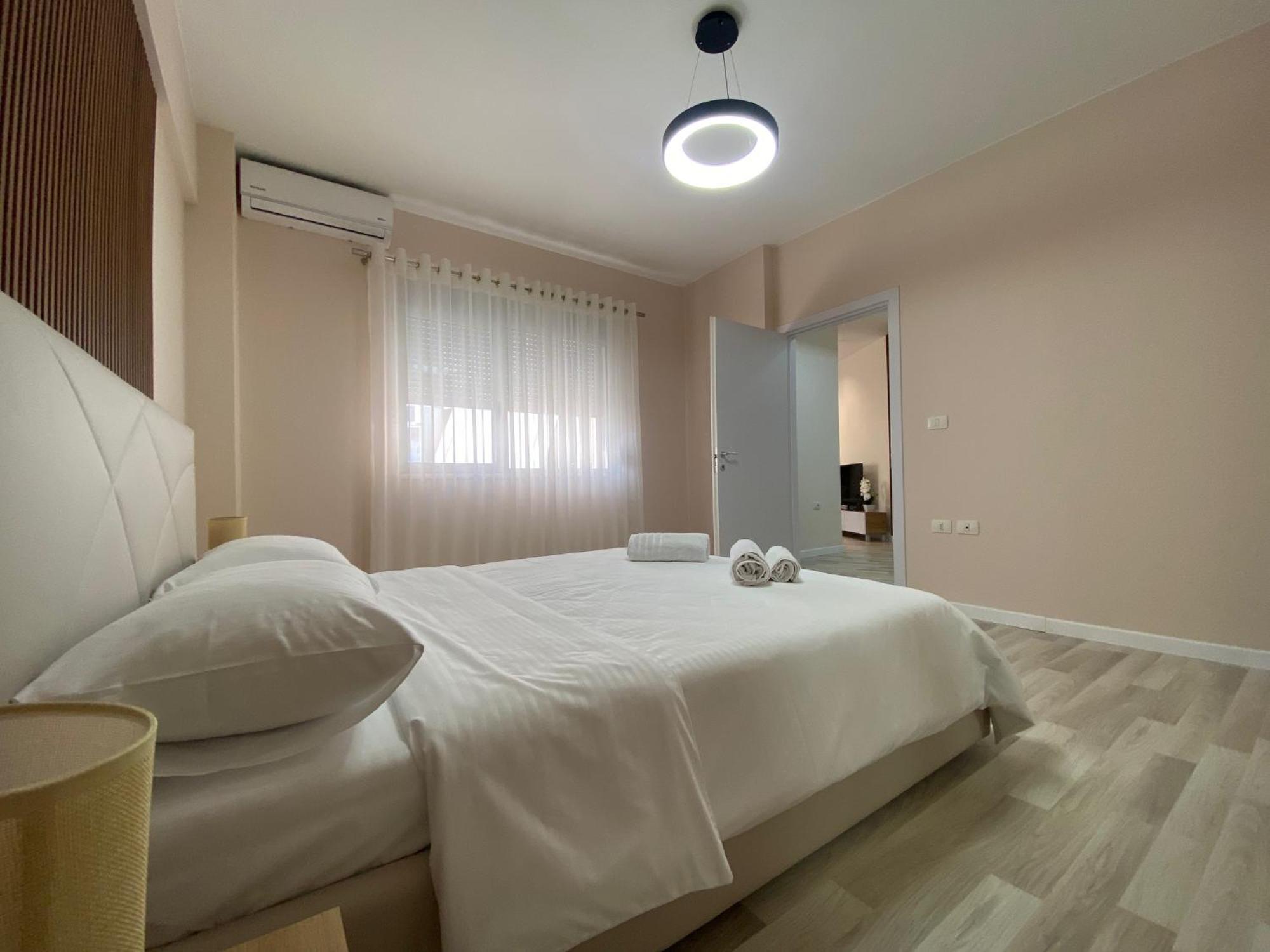 Central Cozy Apartment Tirana Exterior foto